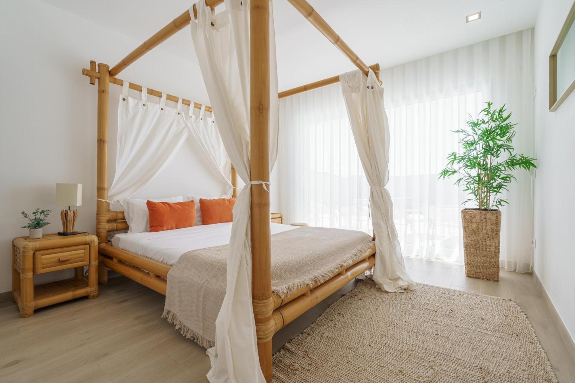 Beach Villa With Ocean View Луриня Екстериор снимка